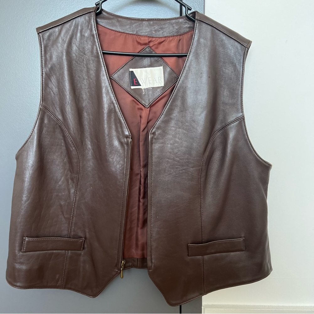 Vintage Men’s Brown Leather Vest